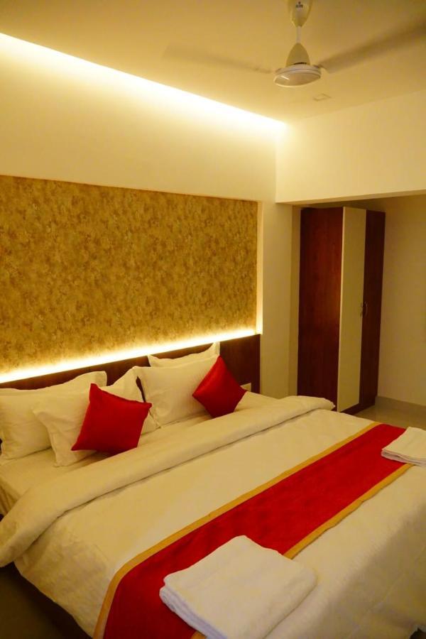 Remanika Regency Hotel Guruvayur Bagian luar foto