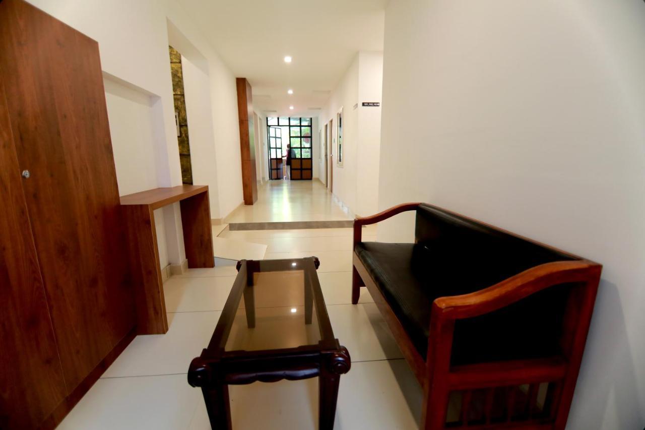 Remanika Regency Hotel Guruvayur Bagian luar foto